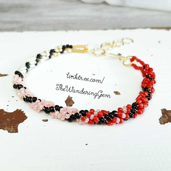 Gradient Spiral Beaded Bracelet, Red Pink White & Black, Adjustable 7 - 9" - Picture 4 of 4